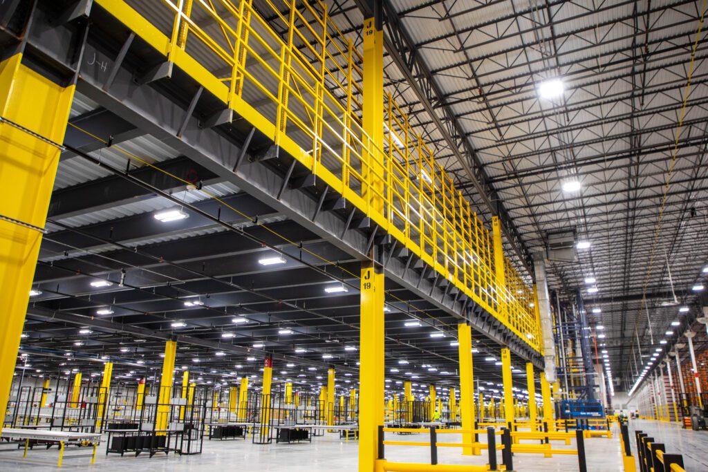 Distribution center with lighting system.